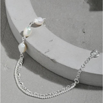 Load image into Gallery viewer, Pearl Zircon Bracelet.
