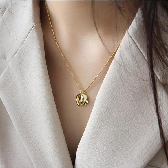 Geometric Irregular Circle Necklace