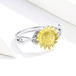 Load image into Gallery viewer, Sunflower ring
